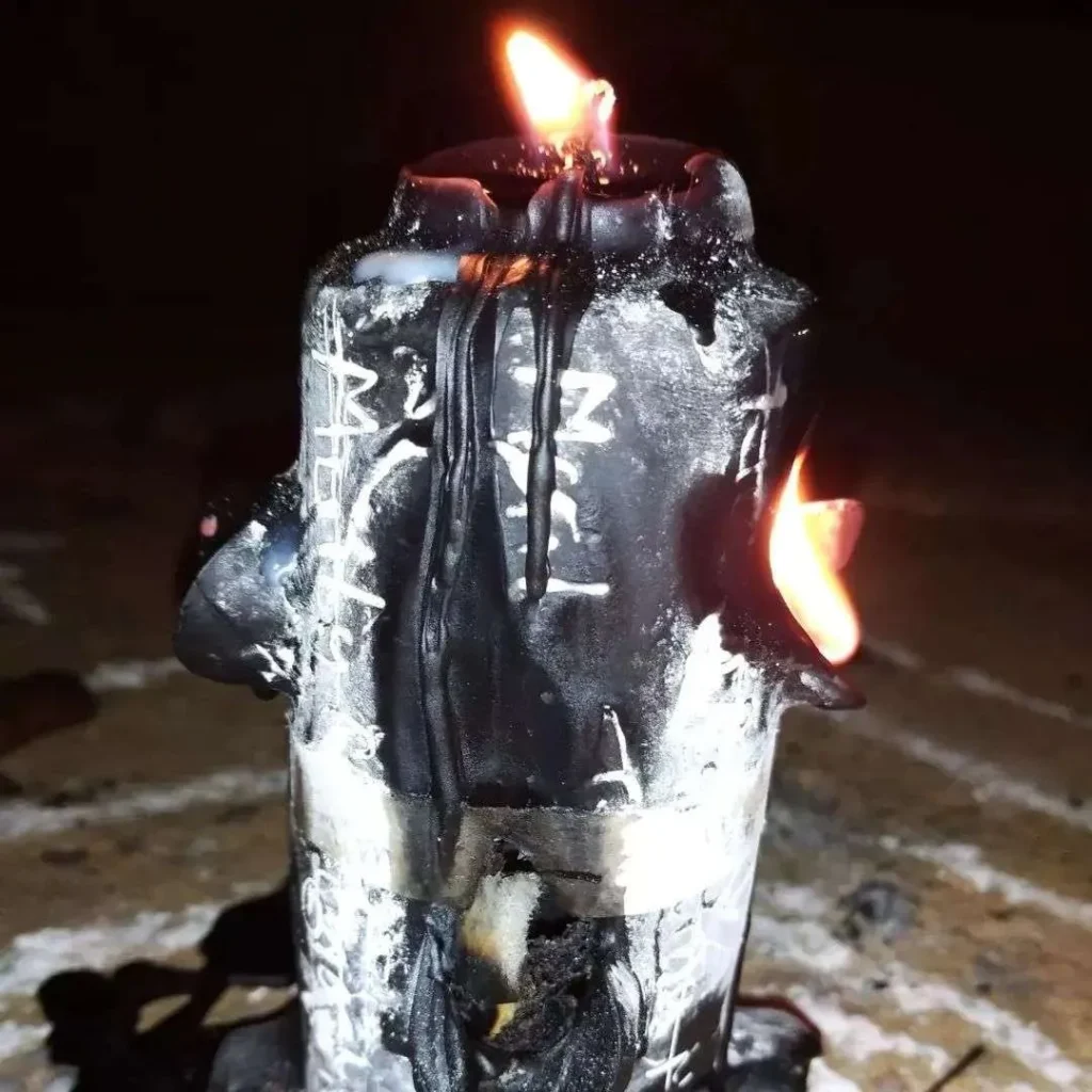 MAGIA PER ALLONTANARE DUE PERSONE